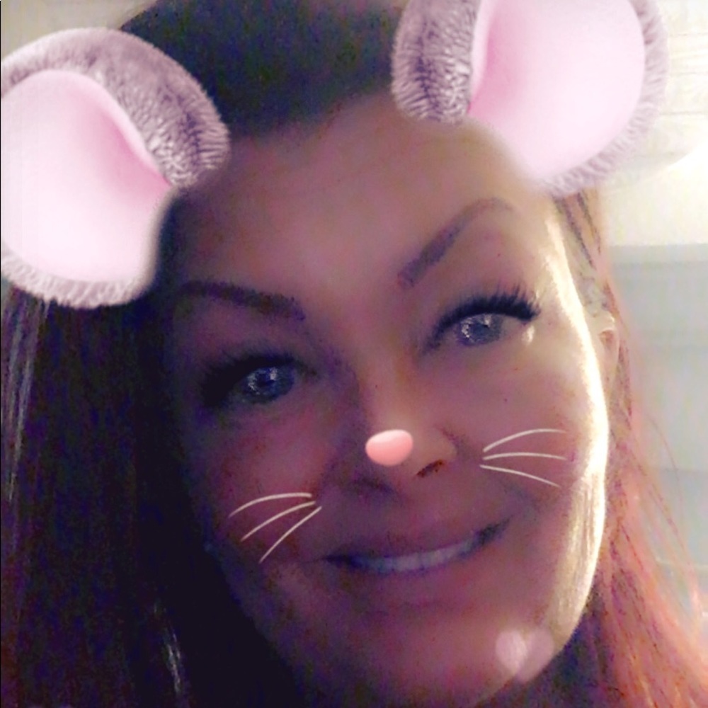 Meet your Posher, Angie